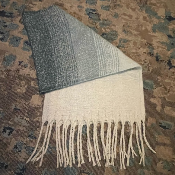 Mer-Sea & Co. Accessories - 🧣Mer Sea Ombre Scarf 🧣